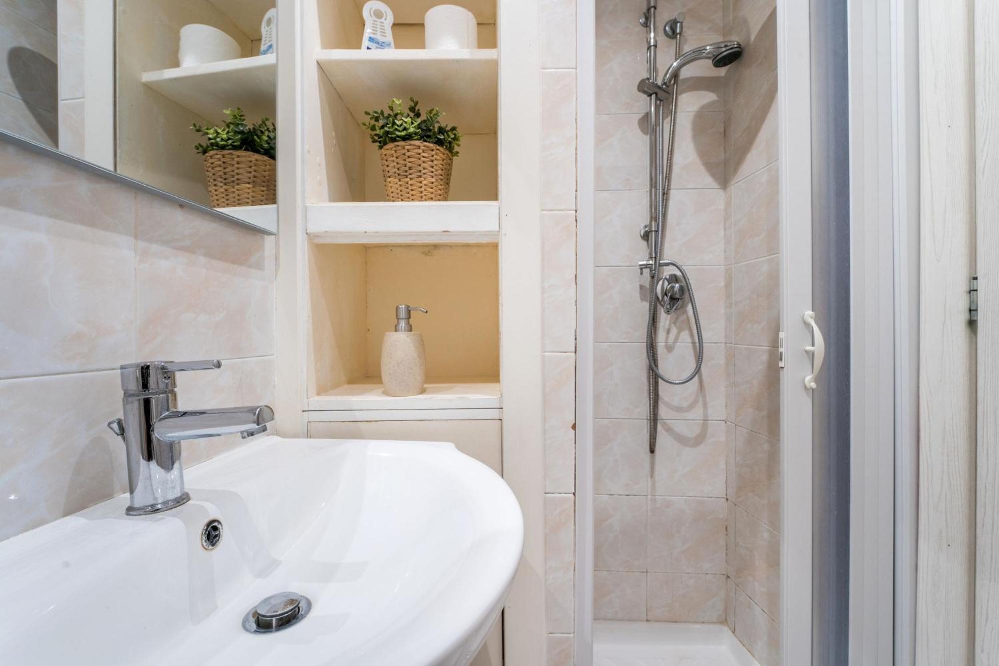 Fl Apartments Il Piccolo Borgo Di Trastevere Rome Extérieur photo
